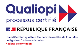 Logo officiel de la certification Qualiopi, indiquant qu’un organisme de formation est conforme aux exigences du référentiel national qualité en France. L’image comporte le texte « Qualiopi – processus certifié », le drapeau français avec la mention « République Française », et précise que la certification est délivrée pour la catégorie « Actions de formation ». Cette marque atteste de la qualité des prestations proposées par l’organisme de formation, conformément à la législation française.